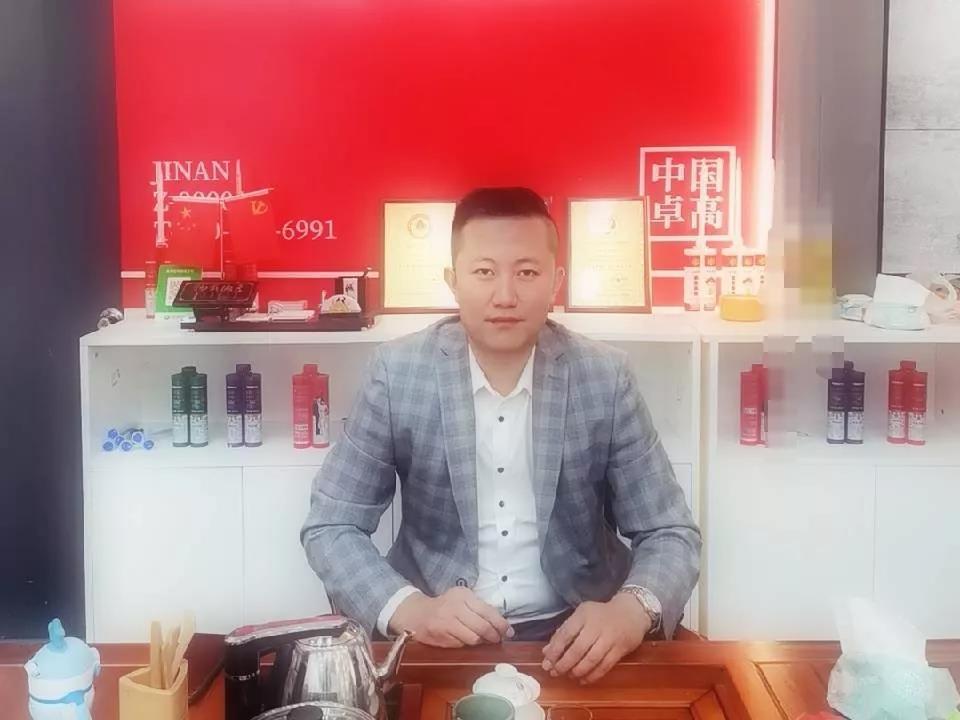 美縫施工做得好的有很多，結(jié)款后定期回訪的有幾個(gè)？【南京合伙人孟波波專(zhuān)訪】